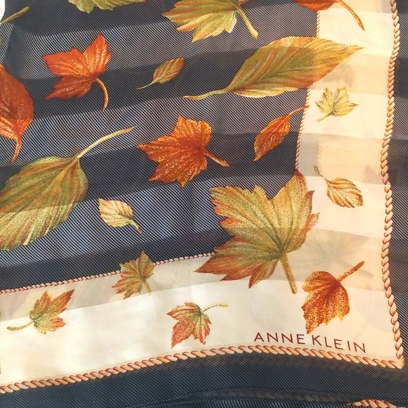 Anne Klein Fall leaf pattern 100% silk scarf - Picture 2 of 6